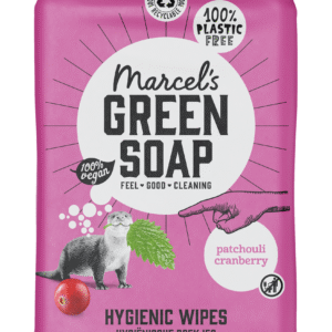 Marcel's Green Soap Cleansing wipes patchouli & cranberry
