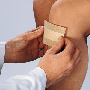 Curaplast Sensitive wondpleister 5m x 4cm hypoallergeen